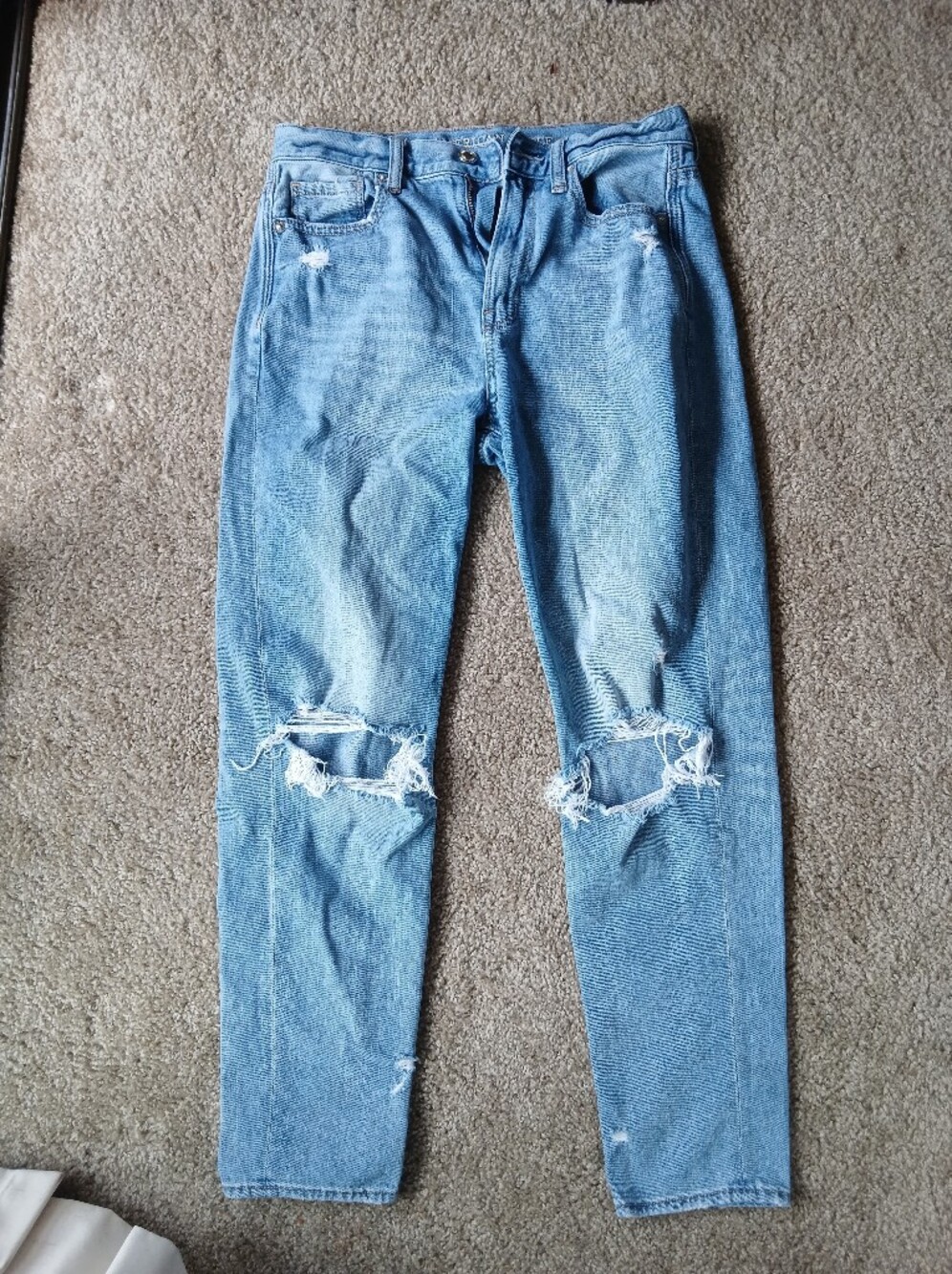 American Eagle Light Blue Distressed Jeans